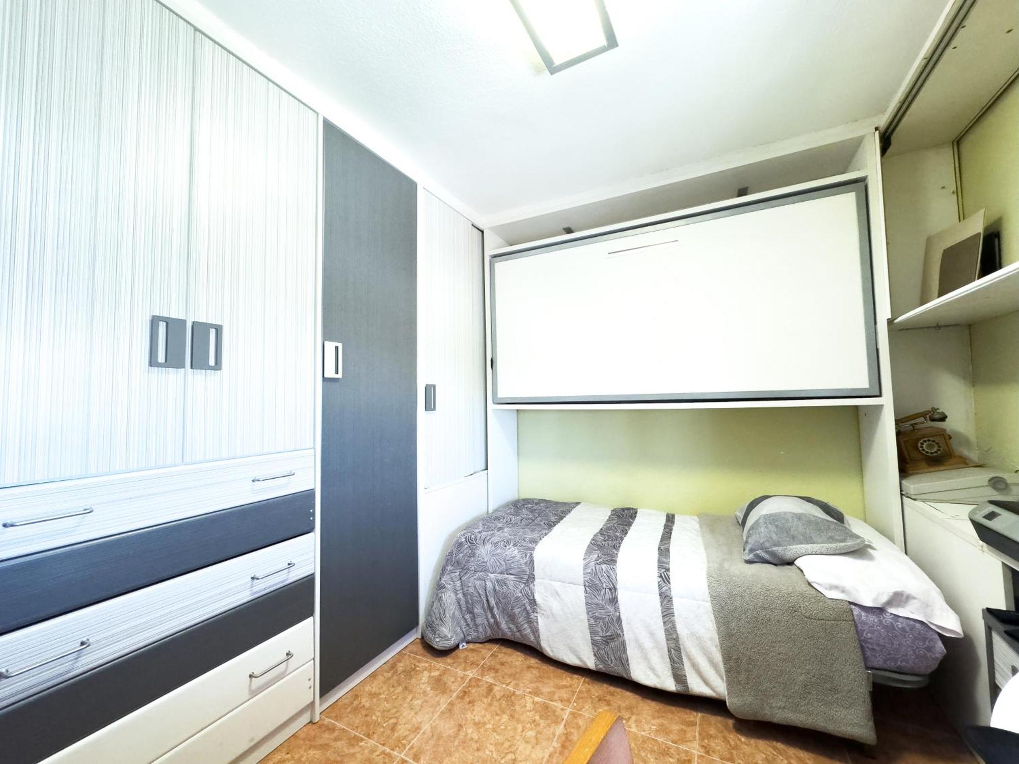 Valencia Avenida Del Puerto Private Rooms Ruang foto